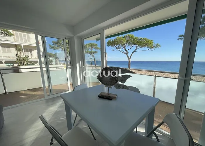 Les Onades 1º 3ª * Platja d'Aro (Playa de Aro)